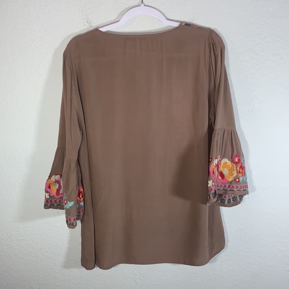 Andree Brown Embroidered Boho 3/4 Sleeve Blouse size  Medium - Picture 9 of 11